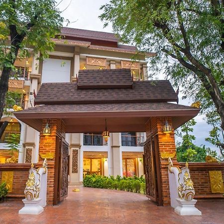 Siri Nakornpink Chiang Mai Hotel Sha Plus Esterno foto