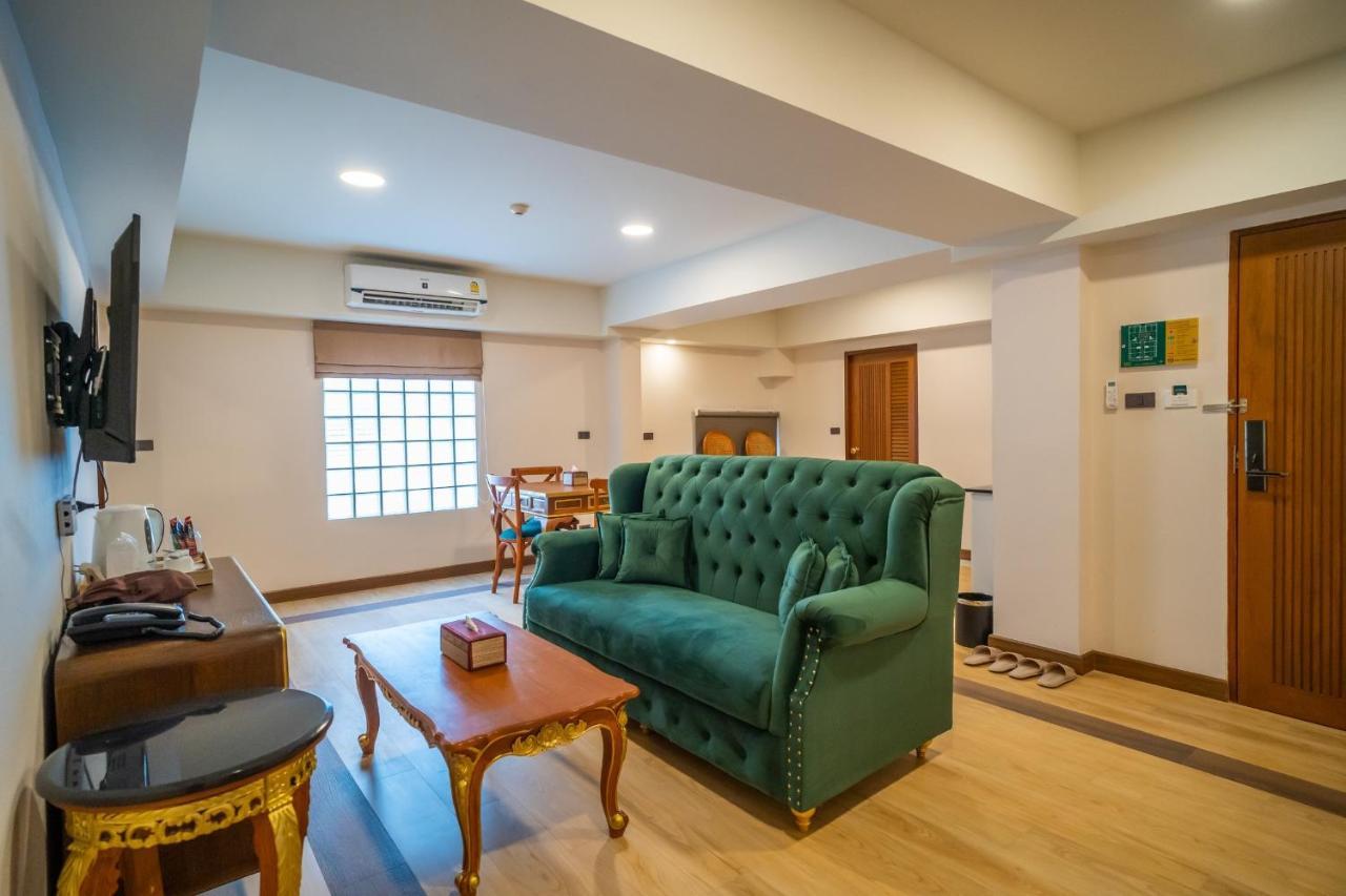 Siri Nakornpink Chiang Mai Hotel Sha Plus Esterno foto