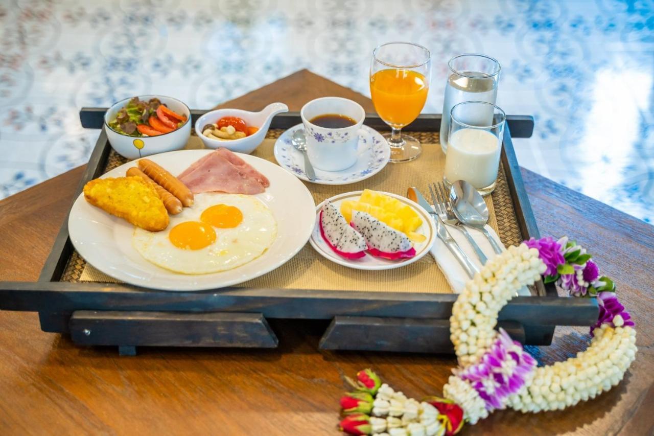 Siri Nakornpink Chiang Mai Hotel Sha Plus Esterno foto