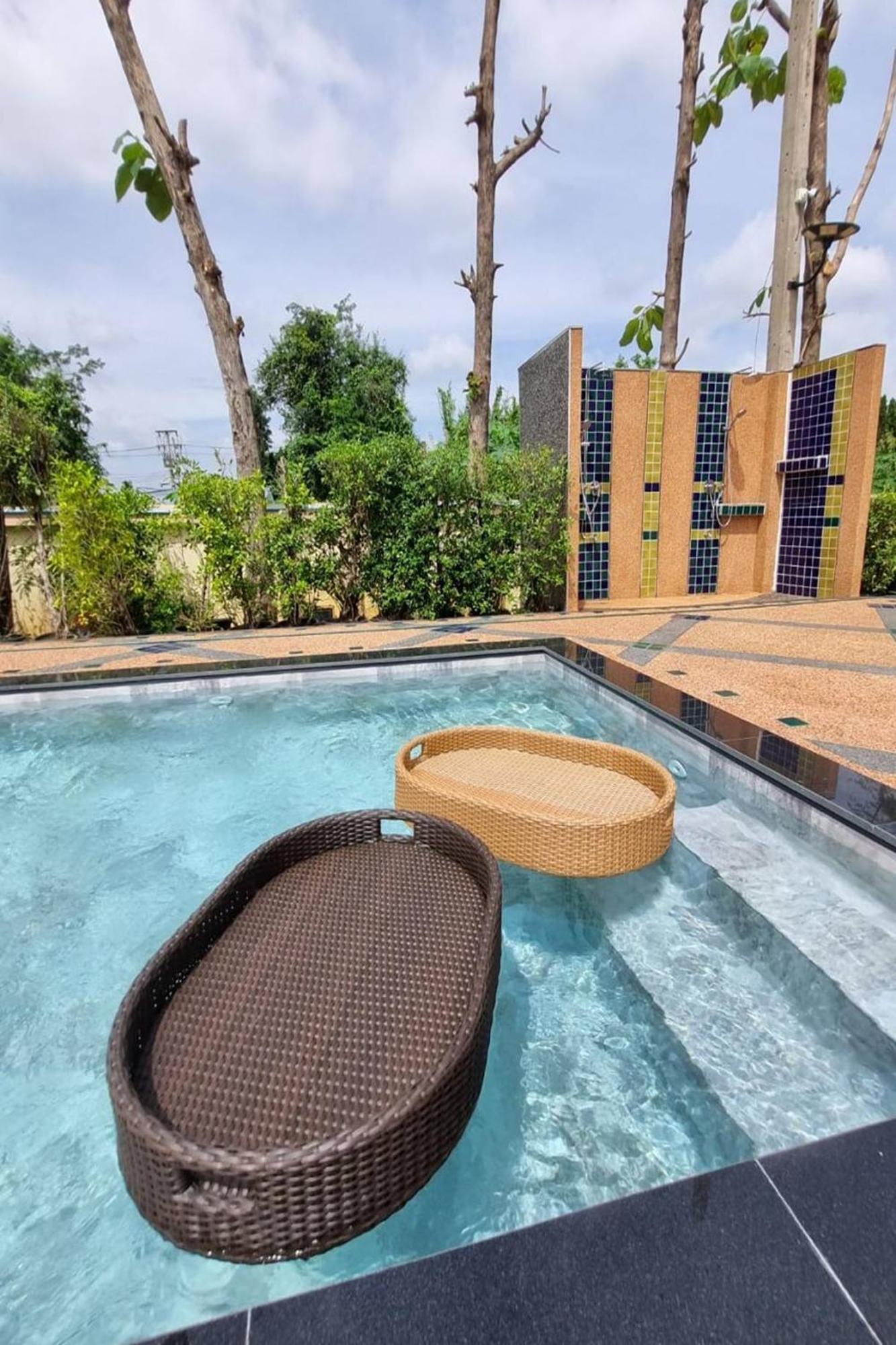 Siri Nakornpink Chiang Mai Hotel Sha Plus Esterno foto